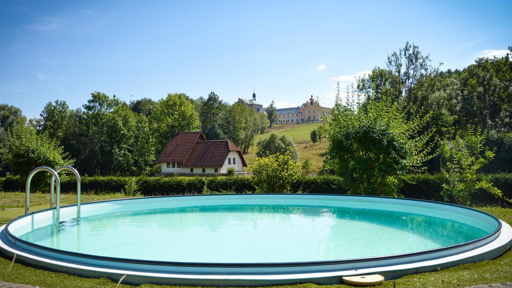 Guest House Kuks Exteriör bild